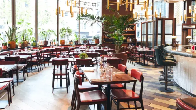 Restaurant with 7 Food Hall
